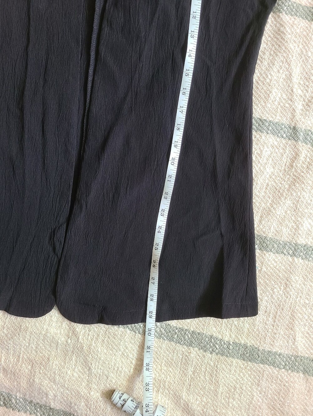 Long Black Sleeveless Vest - Picture 8 of 10